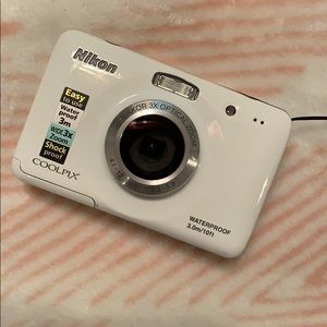Brand new Nikon waterproof camera 📸